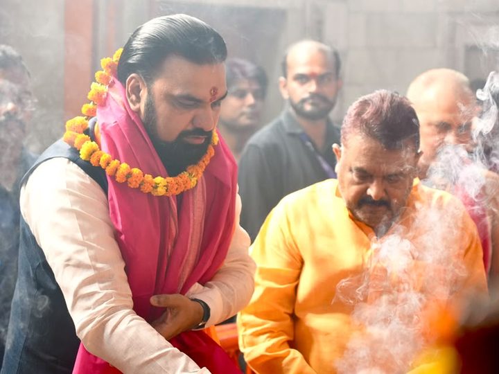 CM Samrat Choudhary Offers Prayers at Gardanibagh Thakurbari on Maha Saptami